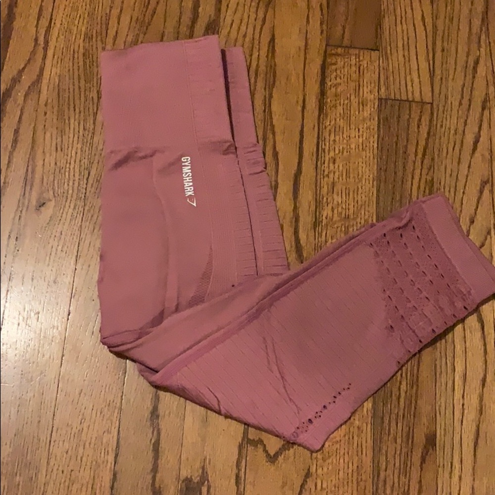 High waisted dusty pink Gymshark cropped leggings